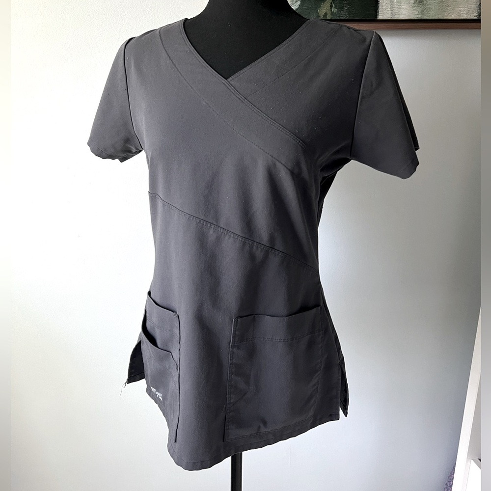GUC XS Greys Anatomy by Barco Charcoal Gray Scrub Top